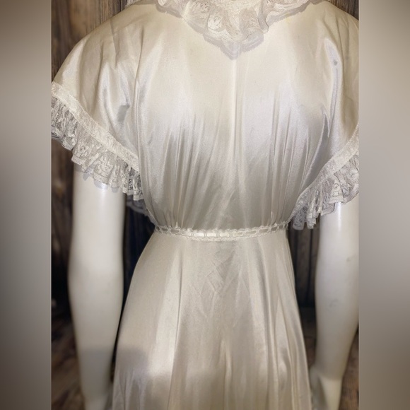 Vintage Lily Of France by rosa paleo-szule Cream Peignoir Robe - Picture 7 of 8